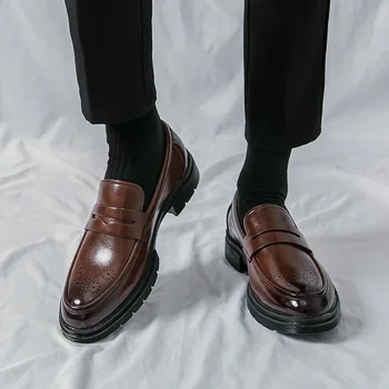 Дизайнерские модельные туфли, мужская новая деловая повседневная обувь, кожаные туфли без застежки, большие размеры 2024, Мужская обувь для свадебной вечеринки