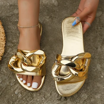 Летняя женская обувь 2023, украшенная римской цепочкой, Женские тапочки на плоской подошве, уличные повседневные женские тапочки с открытым носком, женские сандалии