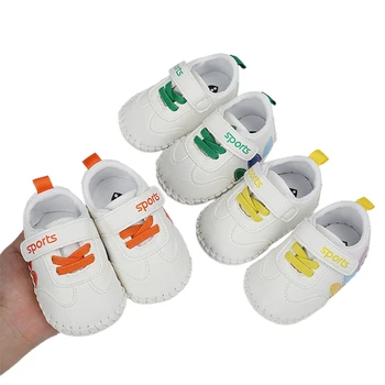 Милые туфли из искусственной кожи для маленьких девочек и мальчиков, обувь на нескользящей мягкой подошве, обувь для первых прогулок для малышей, повседневная обувь для малышей