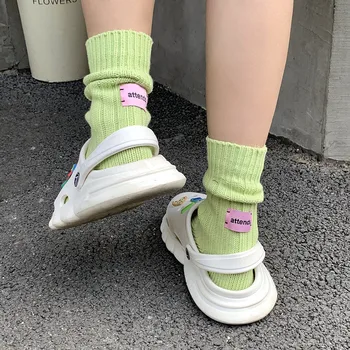 Однотонные утепленные вязаные носки Модные универсальные носки средней длины с розовой этикеткой Теплые носки для ног карамельного цвета Чулочно-носочные изделия